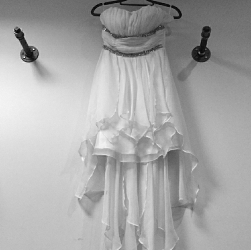 Hi-Lo white flowy dress